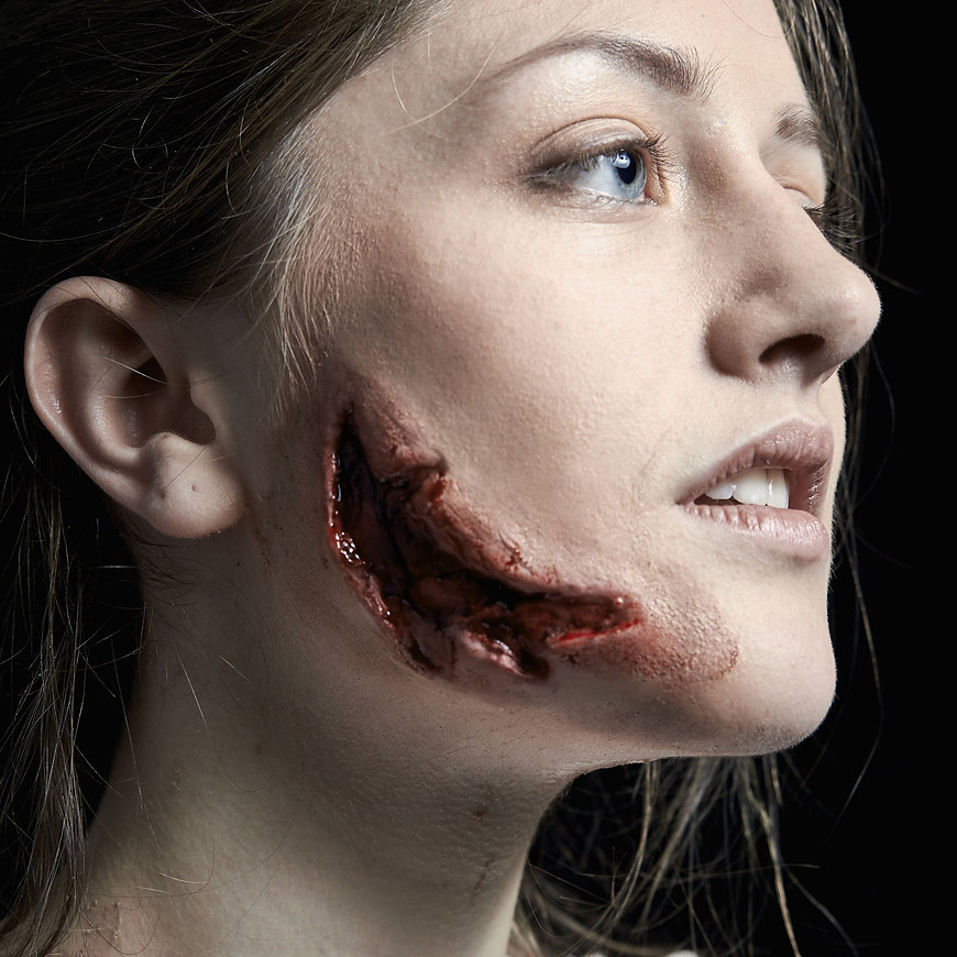 Exit Skin - Klaffende Wunde Exit Skin - Klaffende Wunde