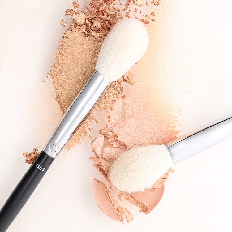 ESUM Cosmetics - G53 Medium Dome Blush Brush ESUM Cosmetics - G53 Medium Dome Blush Brush