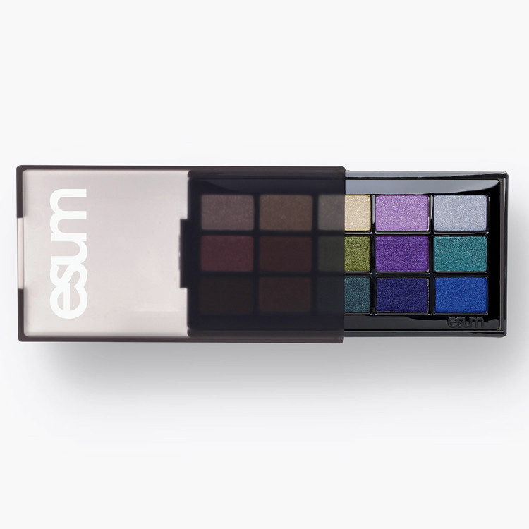ESUM Cosmetics - The Artistry Palette N°4 ELEVATE ESUM Cosmetics - The Artistry Palette N°4 ELEVATE